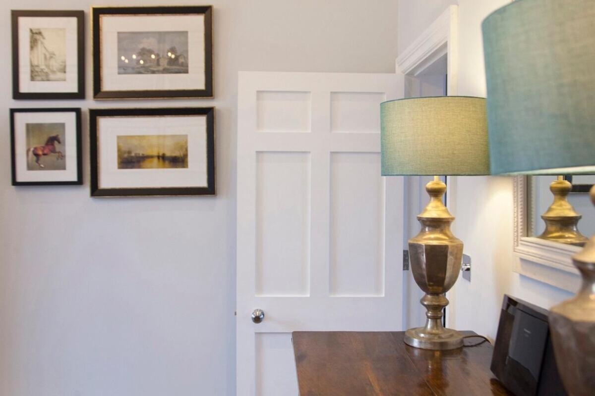 Stylish City Centre Apartment - Bath Exteriör bild
