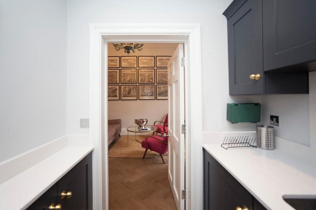 Stylish City Centre Apartment - Bath Exteriör bild