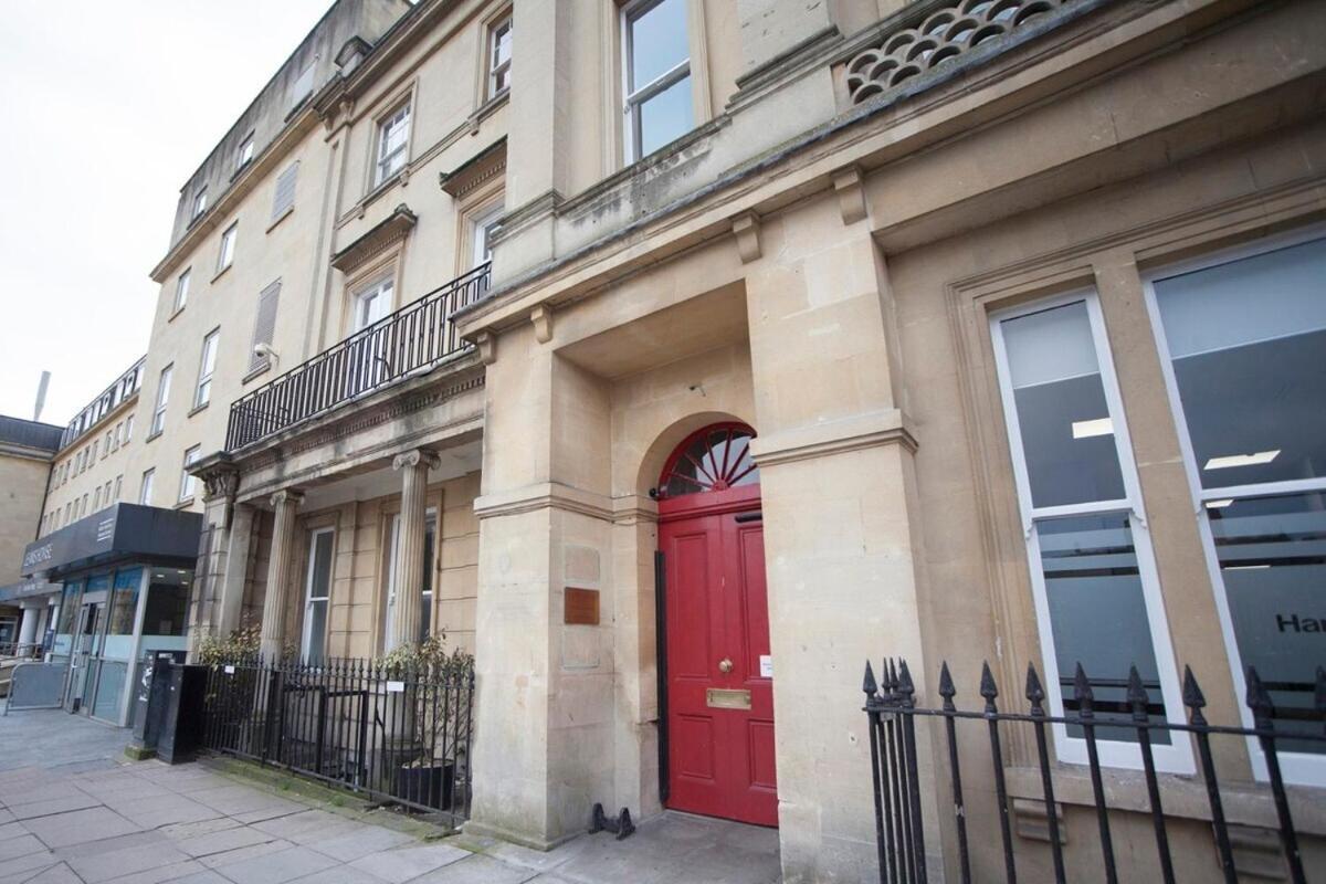 Stylish City Centre Apartment - Bath Exteriör bild