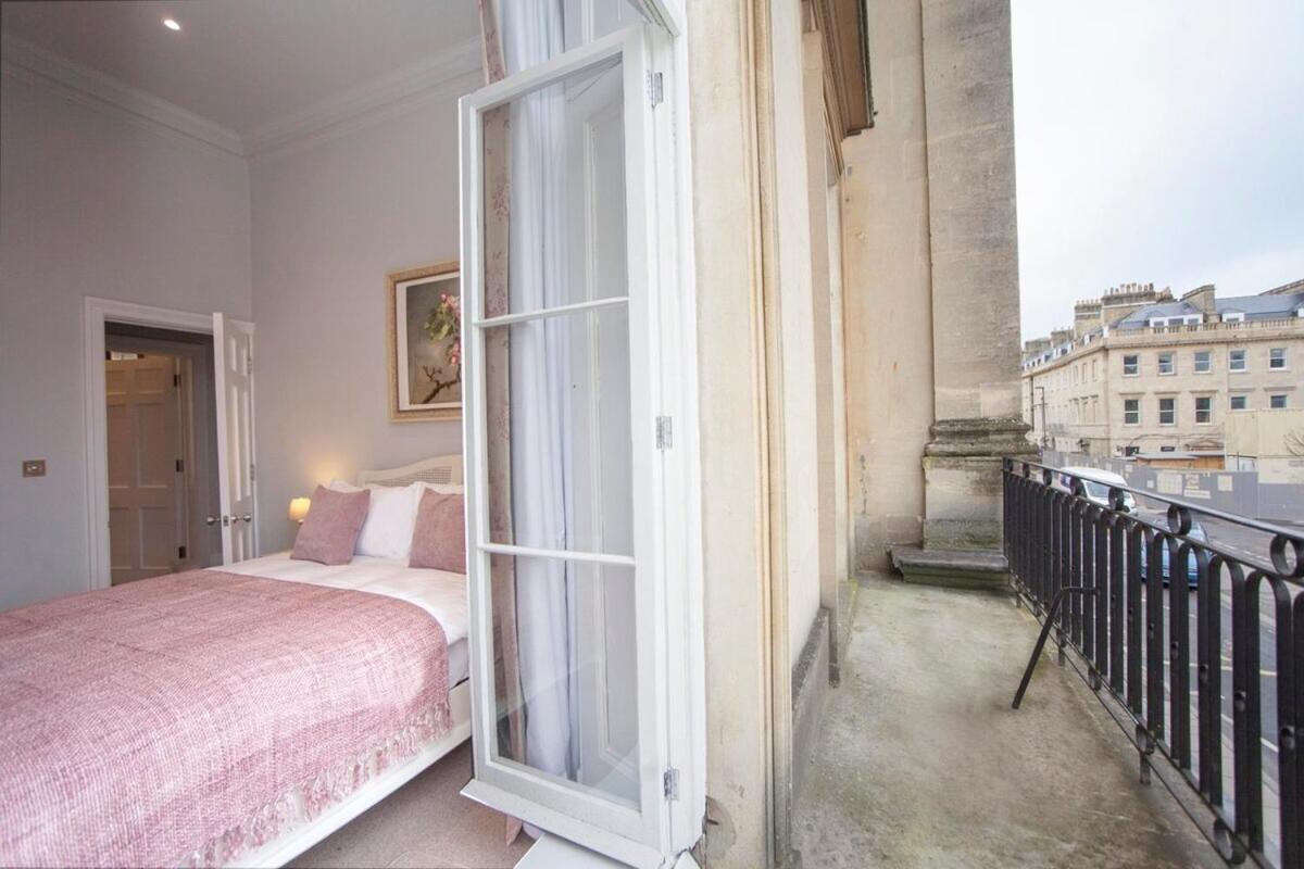 Stylish City Centre Apartment - Bath Exteriör bild